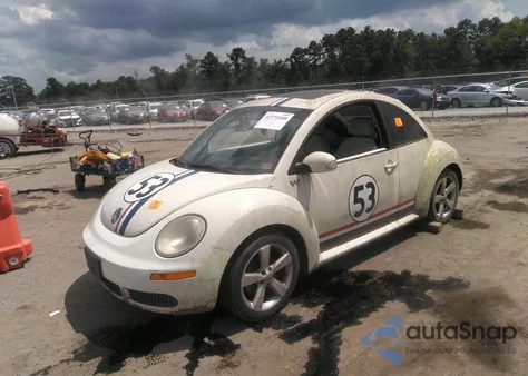 2008 Volkswagen New Beetle Black Tie Edition/Triple White из США, поврежденный, VIN 3VWFW31C98M521453